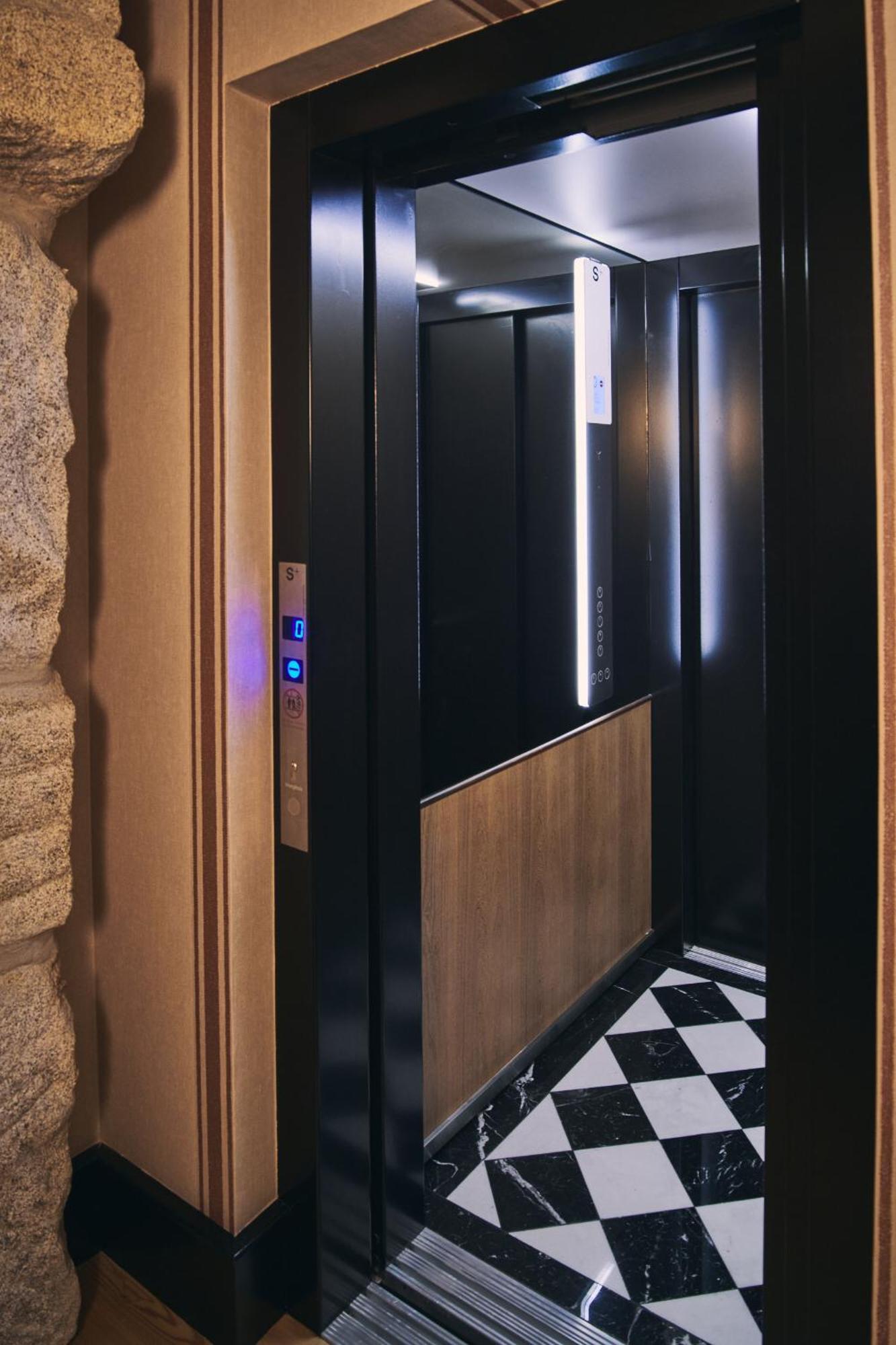 Prim&Proper Hotel Porto Exterior photo